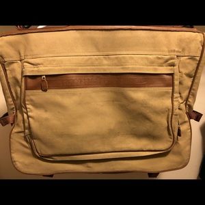 Eddie Bauer Ford Garment bag